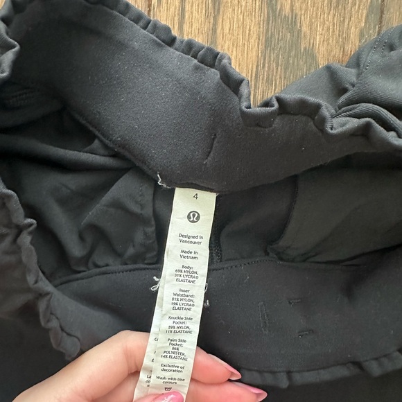 lululemon joggers - Picture 2 of 2